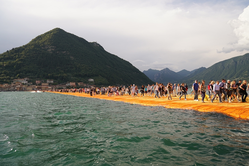 Christo The Floating Piers