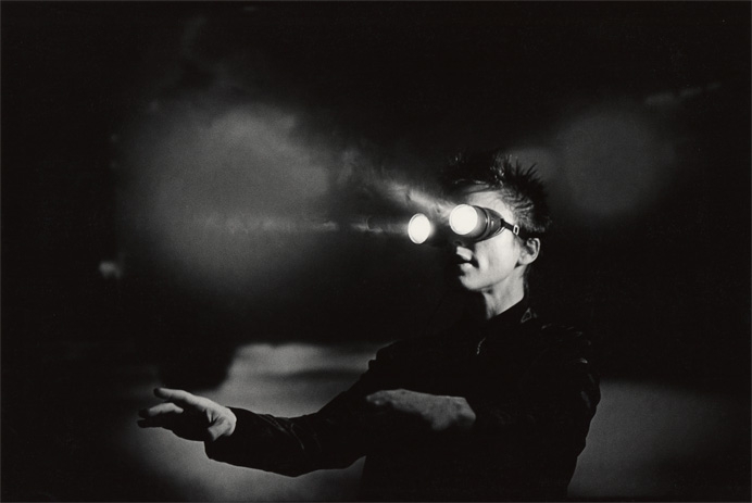 Laurie Anderson performance at Brooklyn Academy of Music, c.1980. News 5 January 2016