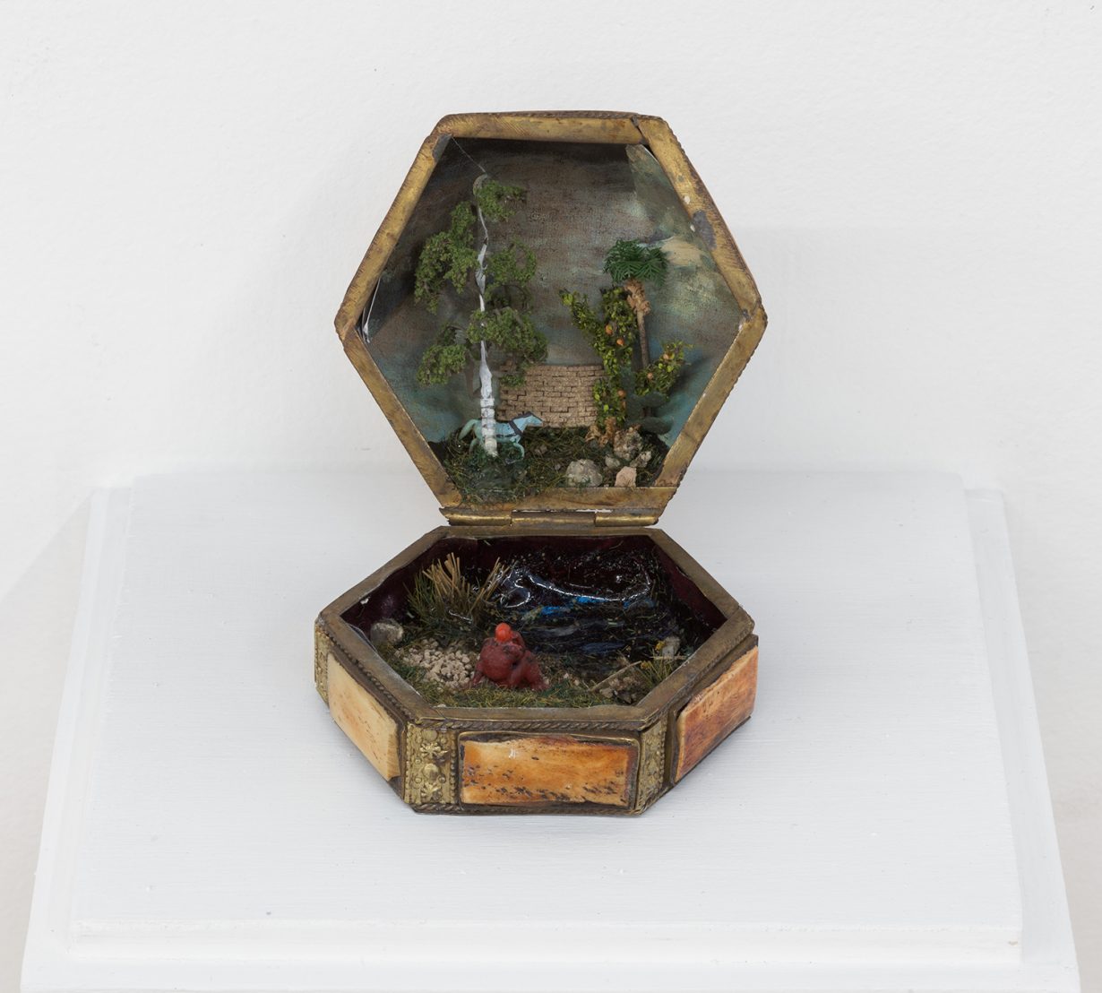 Vintage Ring Boxes Turned Into Detailed Historical Dioramas By Talwst