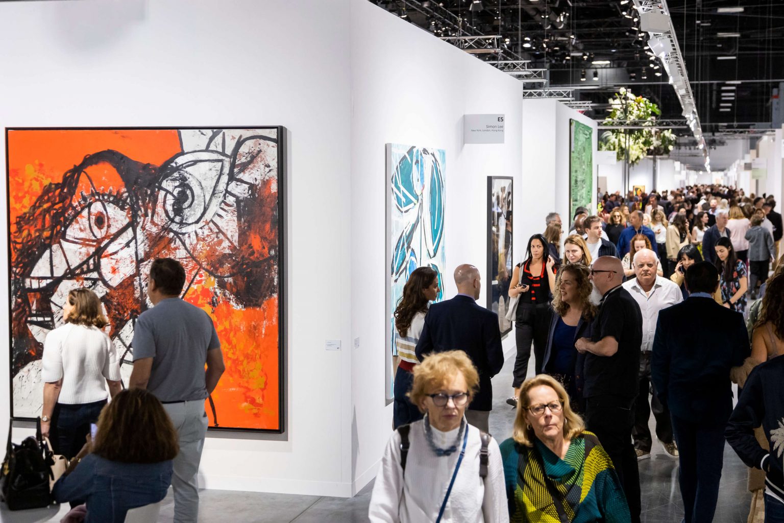 Art Basel vibrant event scene in Miami