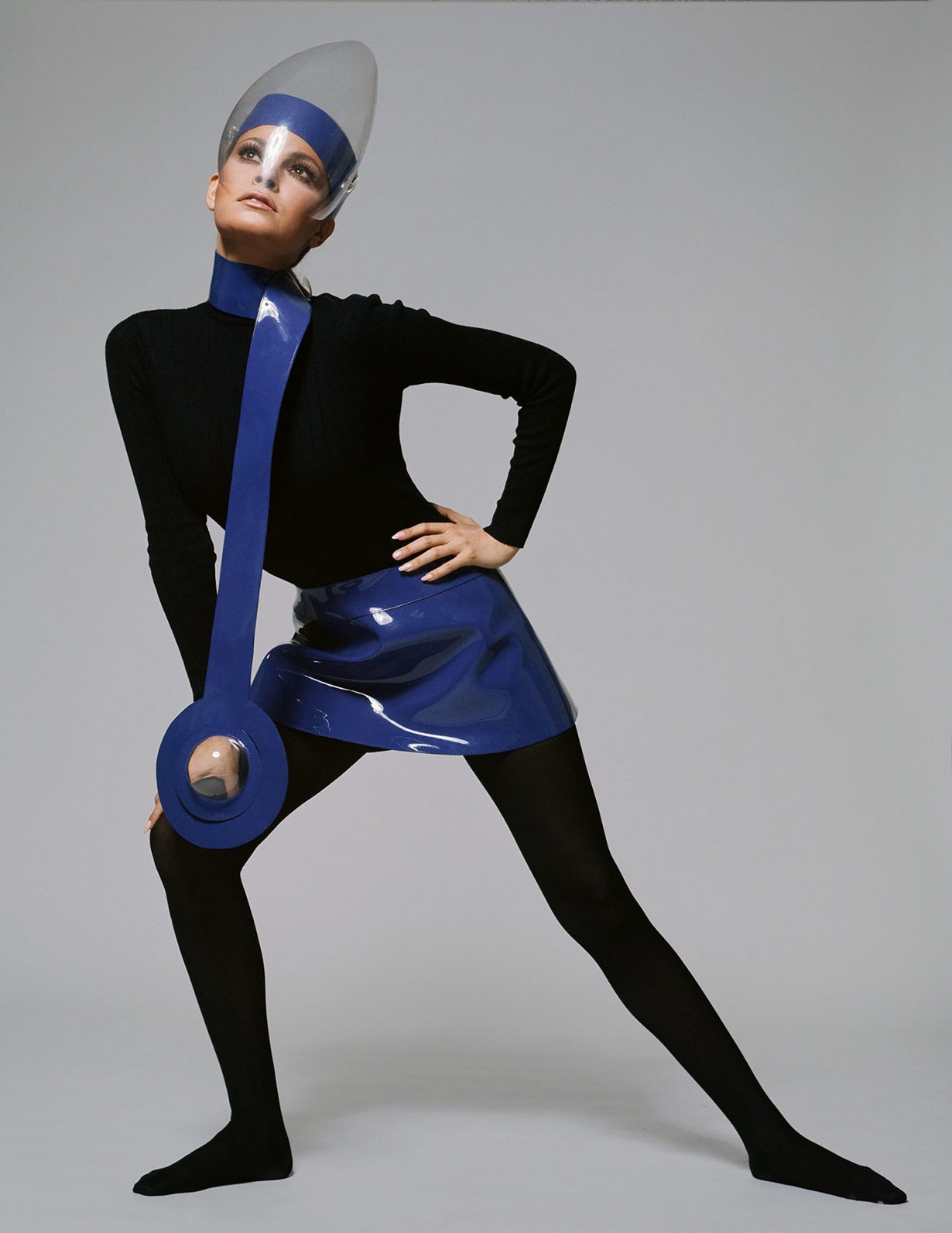 Pierre Cardin, fashion designer for the space age, dies aged 98 - ArtReview Raquel Welch in a Pierre Cardin outfit, 1970. Courtesy Brooklyn Museum
