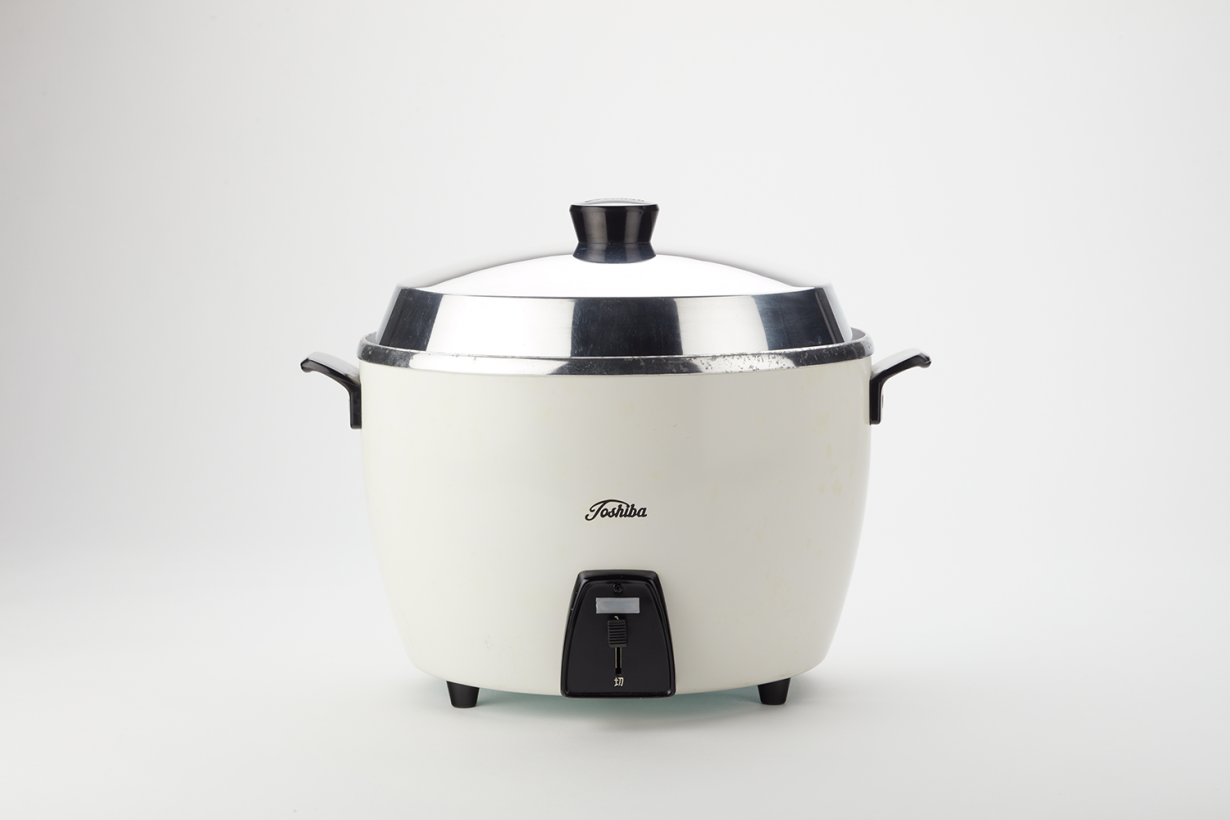 https://backend.artreview.com/wp-content/uploads/2022/03/Rice-cooker-in-text-1230x820.png