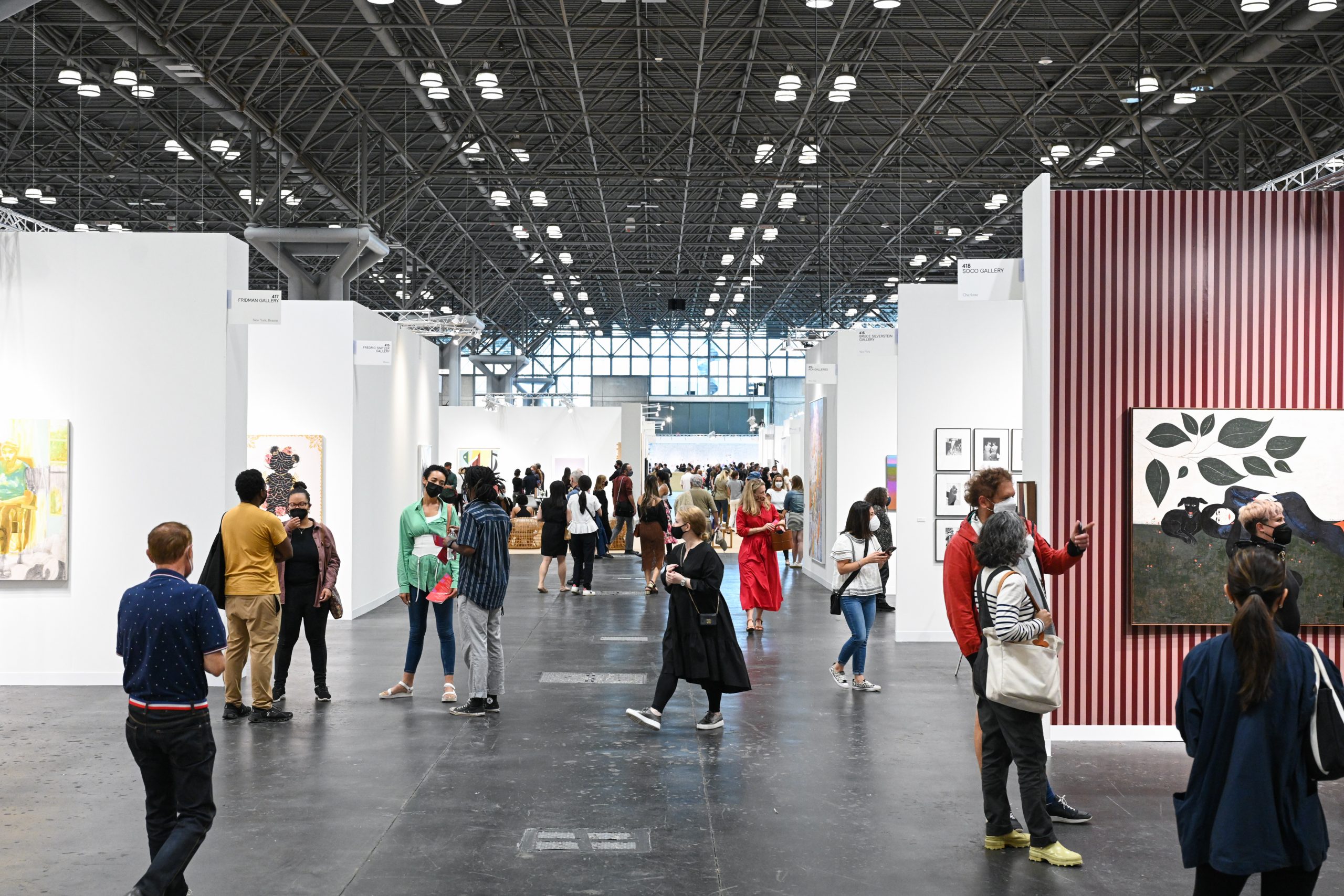 Frieze to acquire the Armory Show and Expo Chicago ArtReview