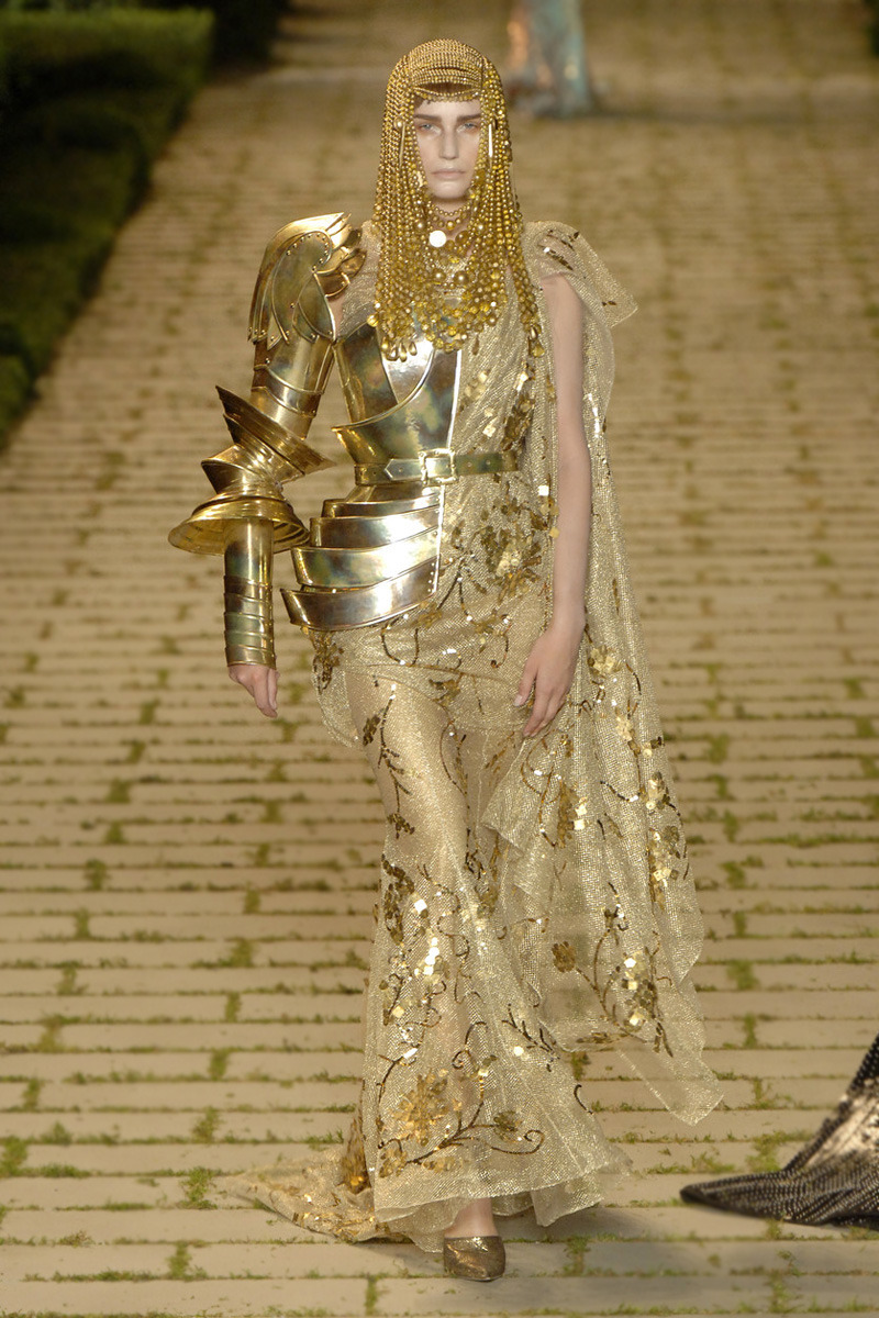 A look from John Galliano's Autumn/Winter 2006-2007 couture runway show