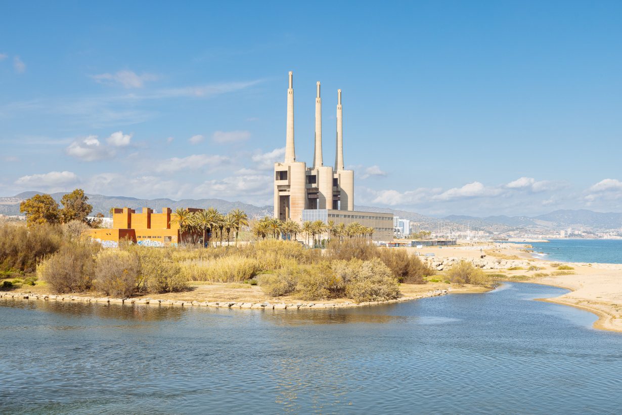 The Three Chimneys, Sant Adrià del Besòs. Photo © Manifesta 15 Barcelona Metropolitana _ Arnau Rovira-2