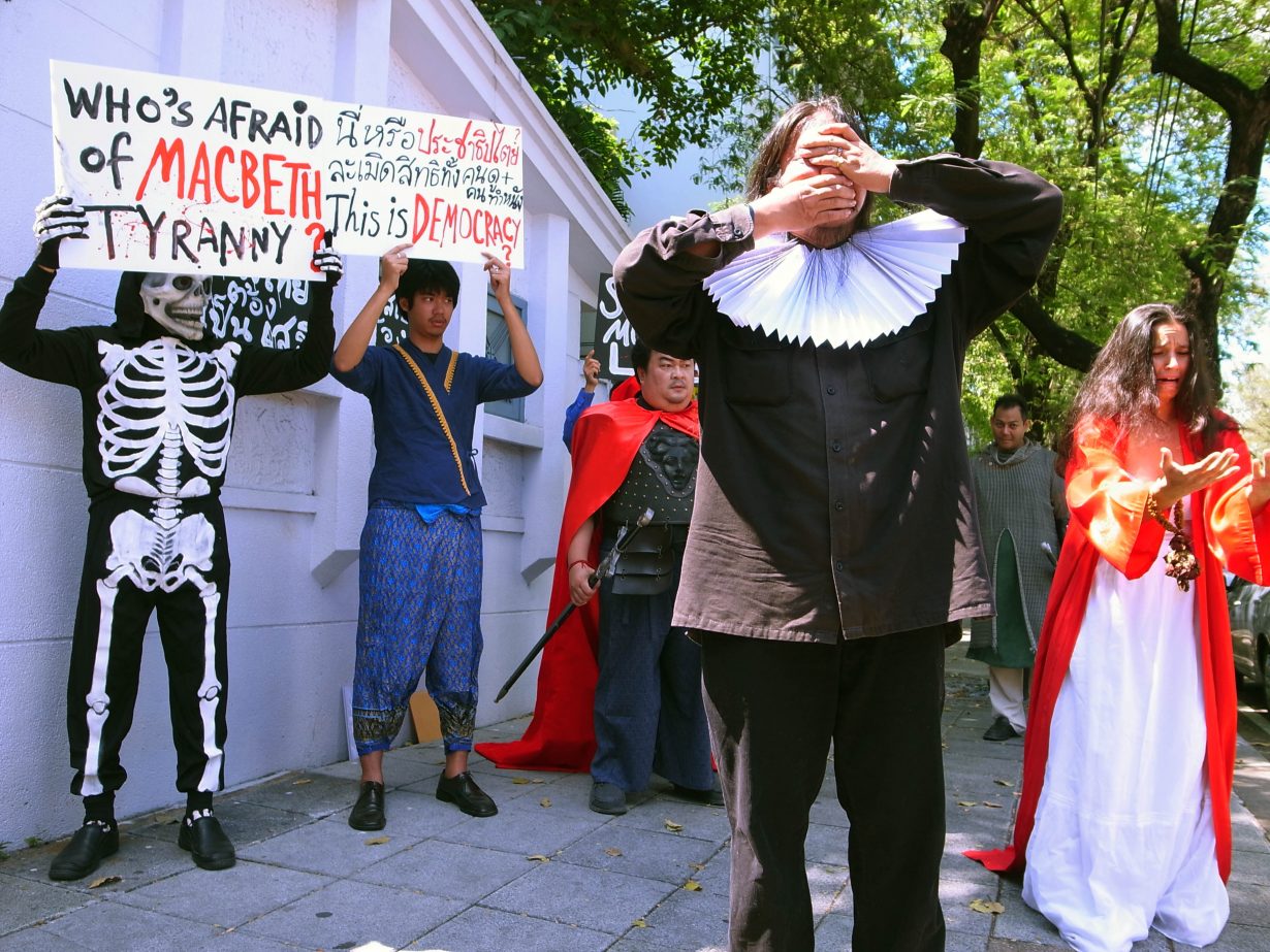 Protest over the banning of Shakespeare Must Die, Thai Government House, Bangkok, 17 April 2012