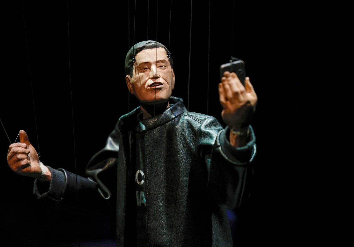 Presentation of the Elon Musk marionette on Thursday at the Kraftwerk Mitte in Dresden, 2024. Photo: IMAGO/Matthias Schumann © Alamy