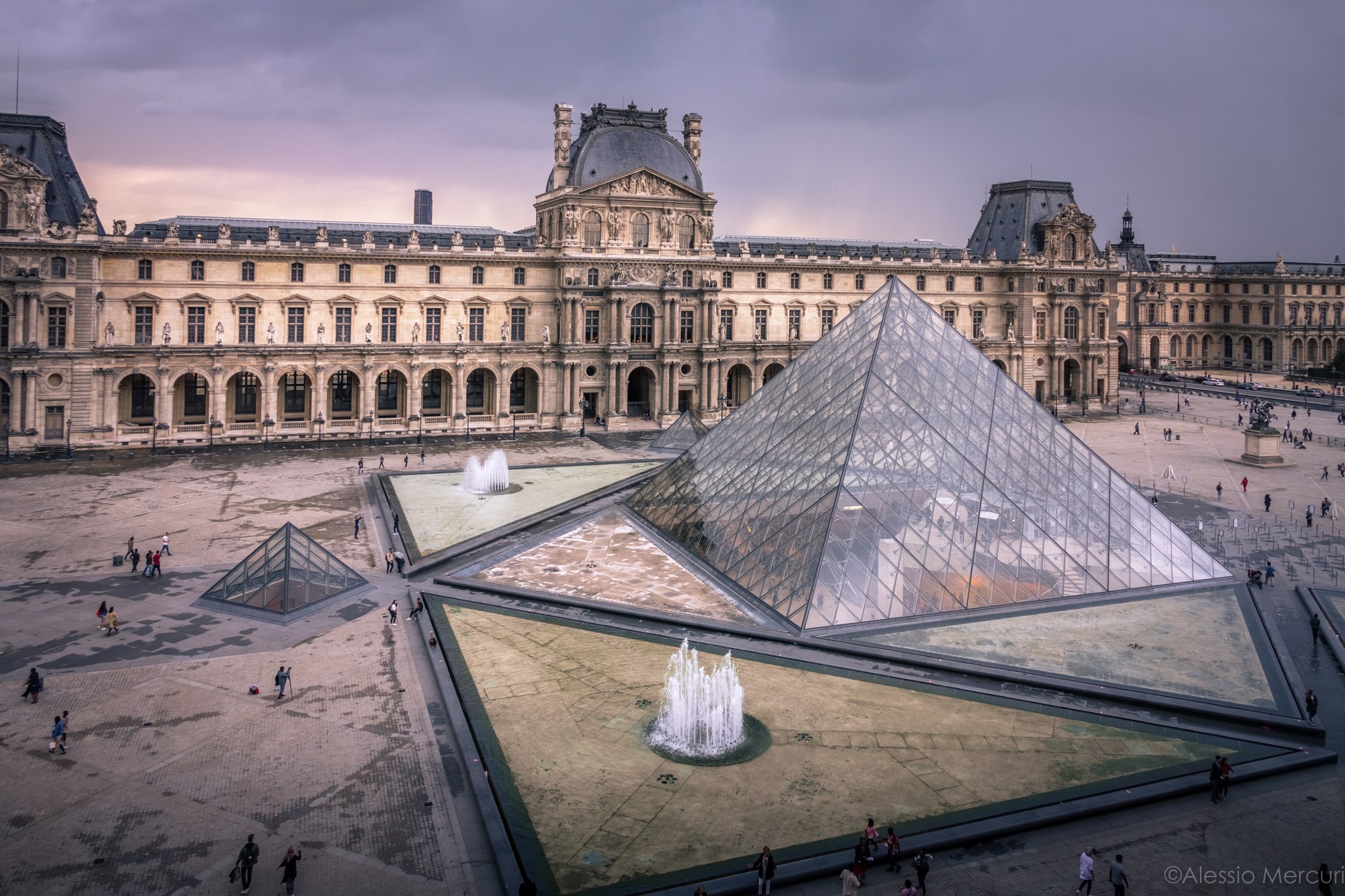 Louvre Museum © CC 3.0. Photo: Alessio Mercuri