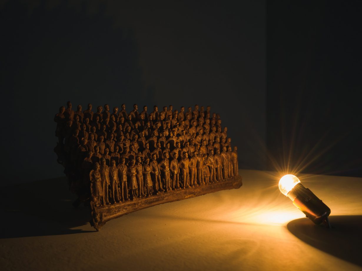 Amol K. Patil, Lines Between the City S9, 2023. Bronze sculpture with light and sound, 10 x 12 x 26 cm. Photo: TKG+, Taiwan
