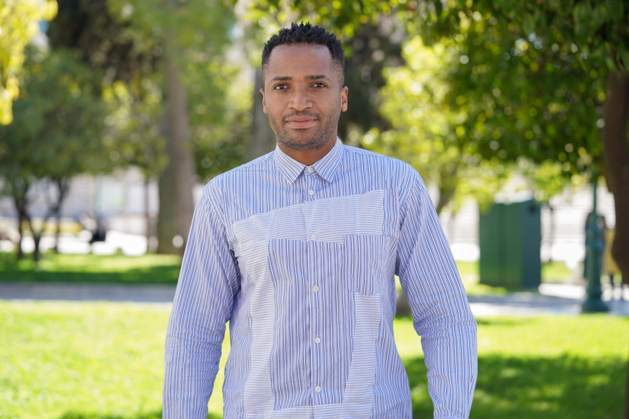 Photo of Thiago de Paula Souza standing in a park