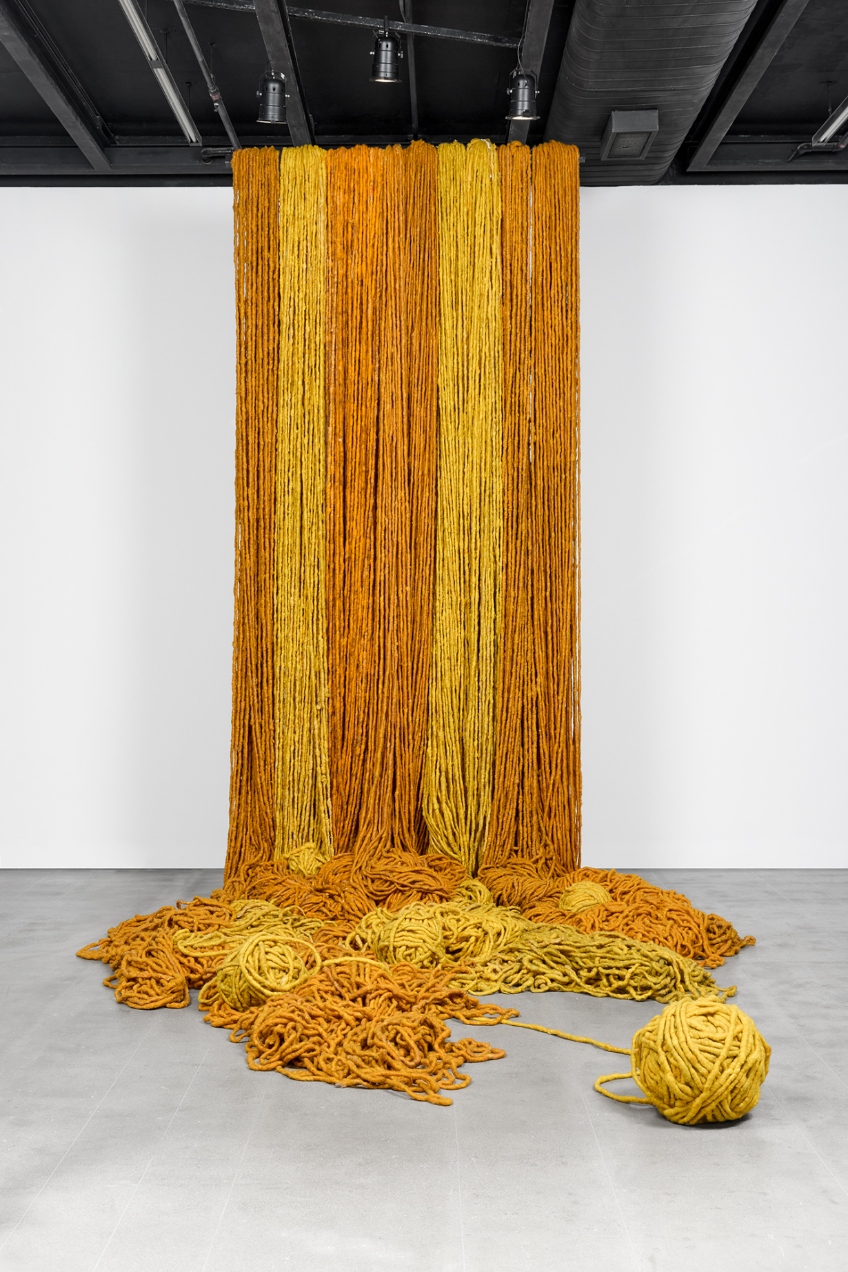 O que que é isso? (What Is This?), 2026 (installation view). Courtesy the artist and Instituto Tomie Ohtake, São Paulo